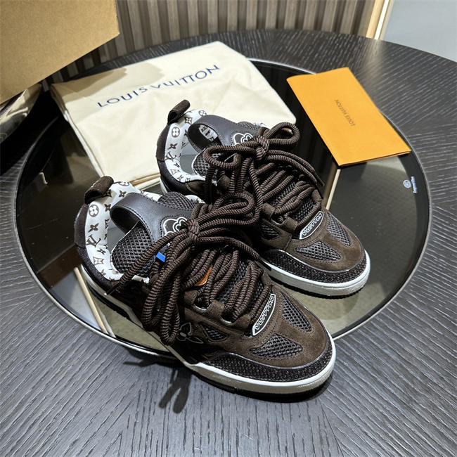 Lv Trainer Sneaker