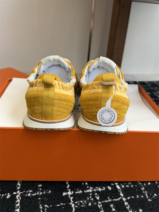 HER MES Sneaker