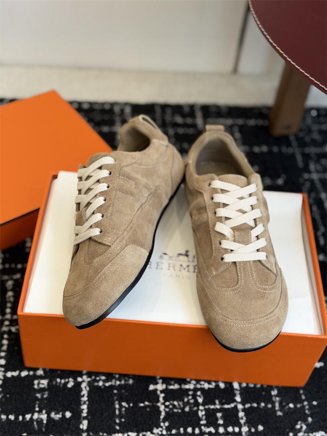 HER MES Sneaker