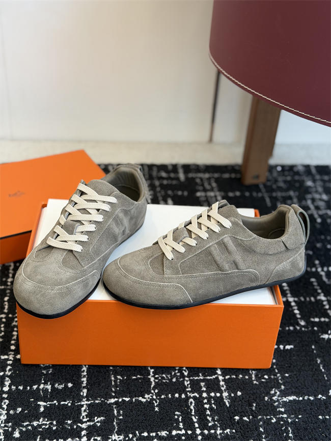 HER MES Sneaker