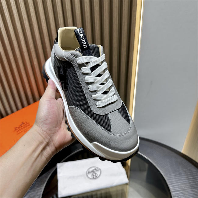HER MES Sneaker