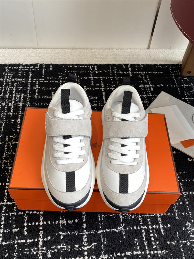 HER MES Sneaker