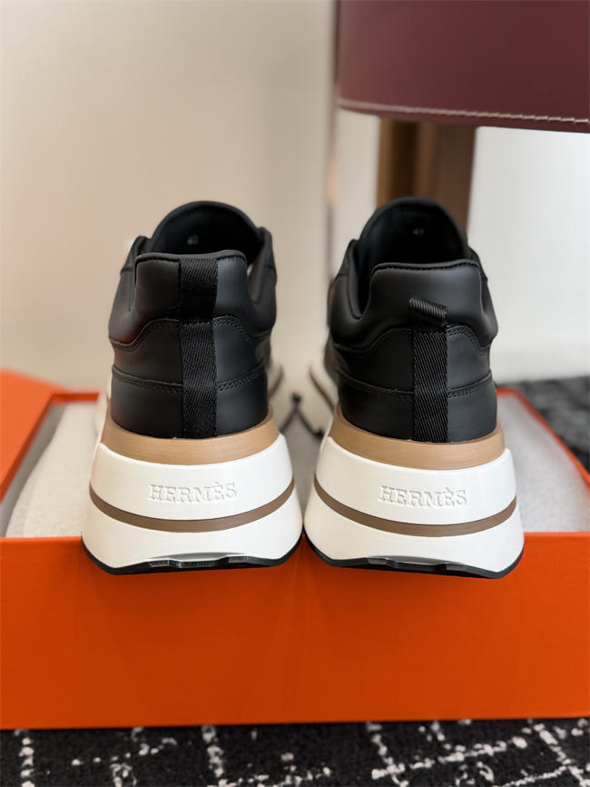 HER MES Sneaker