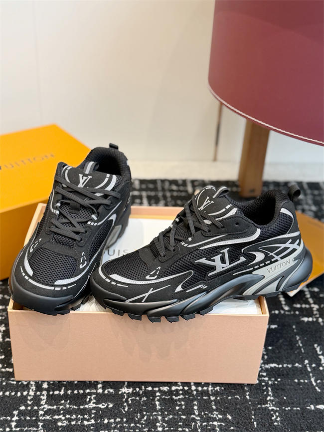 LV Tatic Runner