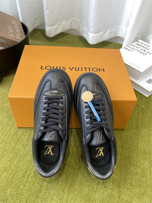 Lv Sneaker